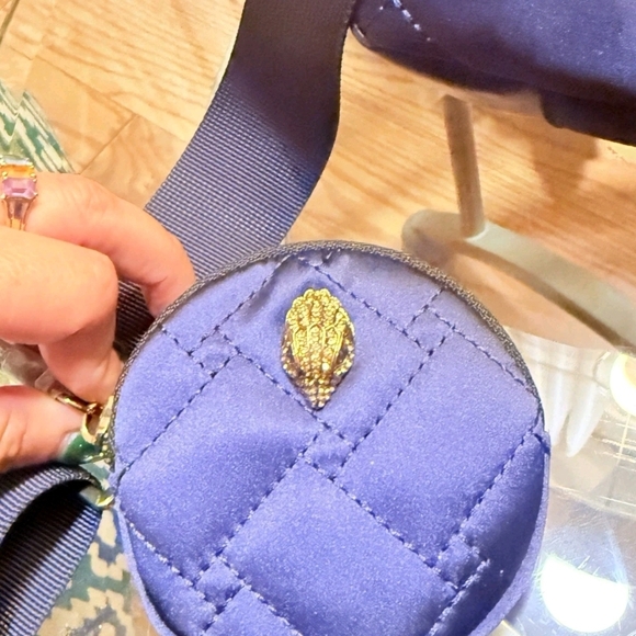 Kurt Geiger Navy Blue Shoulder Bag with Gold Accents - Picture 5 of 7